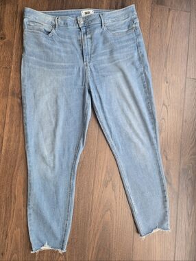 PAIGE Light Blue Margot Crop Women's Jeans Raw Hem Size 34